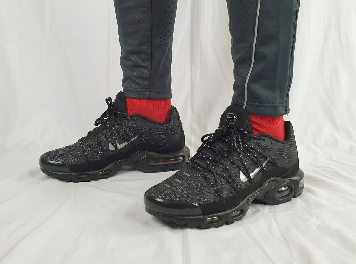 Nike Air Max Plus TN Triple Black #1