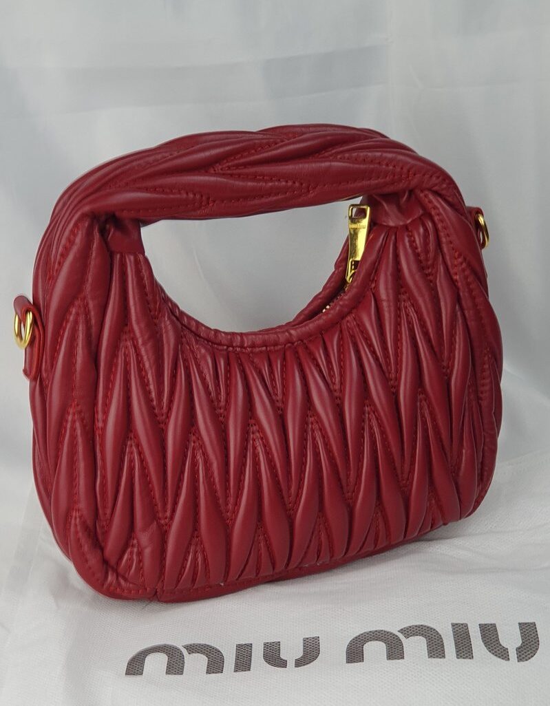 Miu Miu Matelassé Hobo Bag rot #3