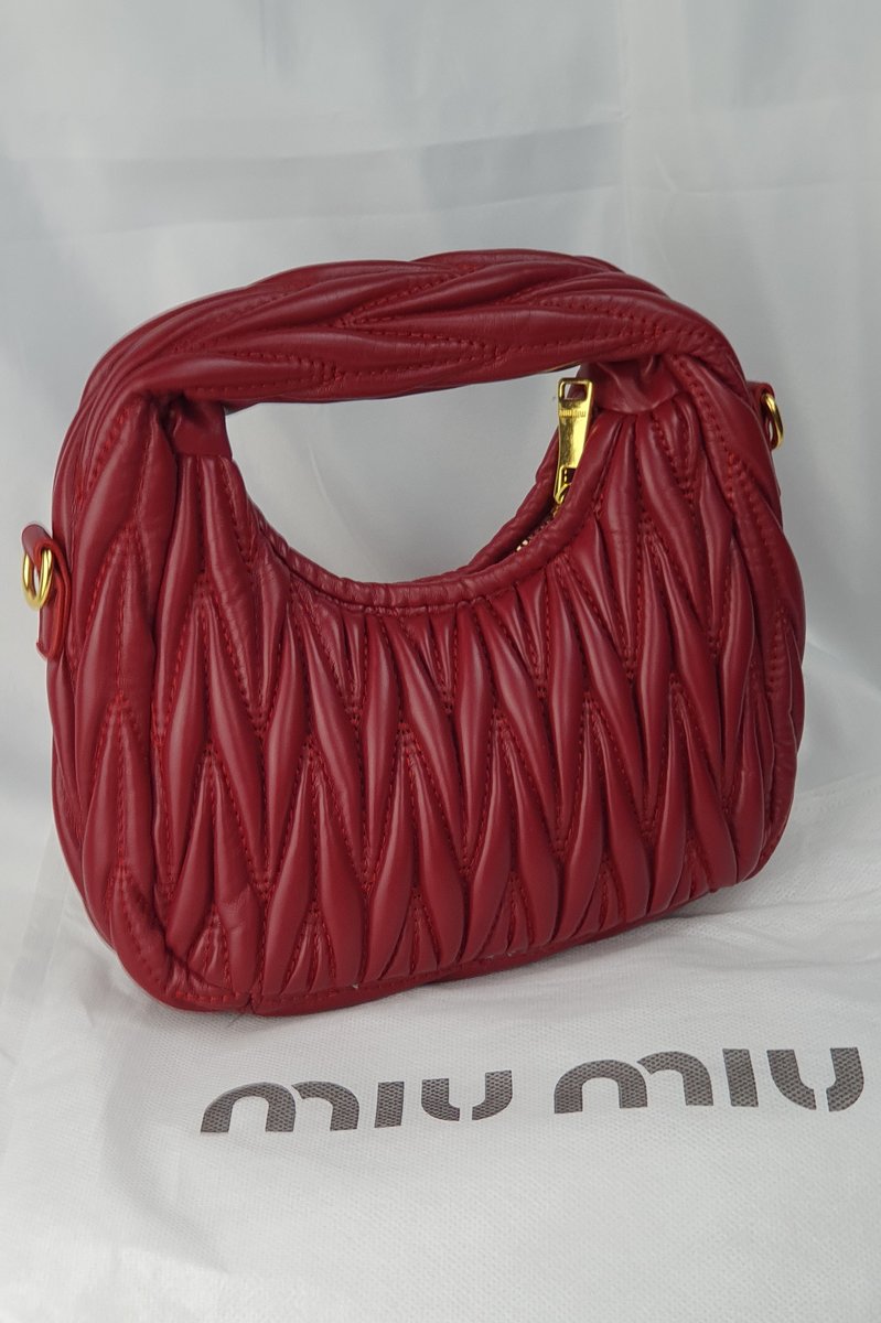 Miu Miu Matelassé Hobo Bag rot #3