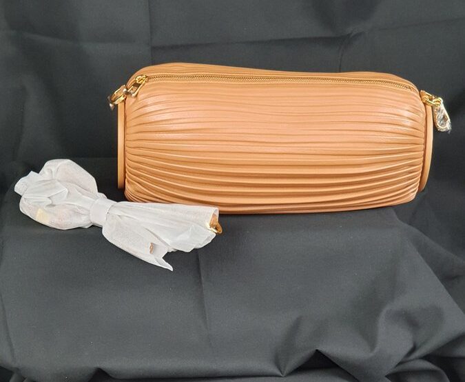 Loewe Bracelet Bag beige nude #3