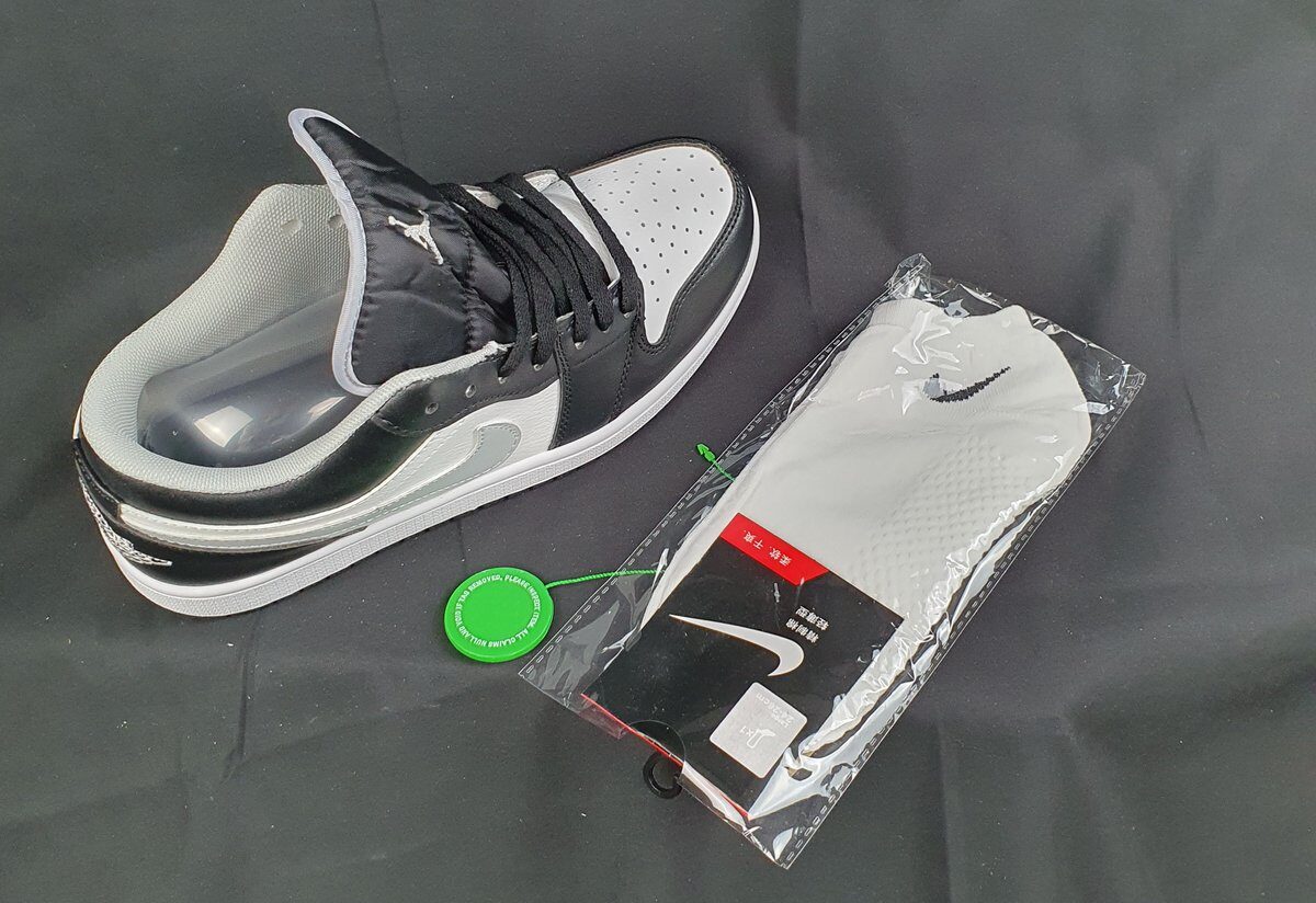 Air Jordan 1 Mid Schwarz/Weiß/Grau #4