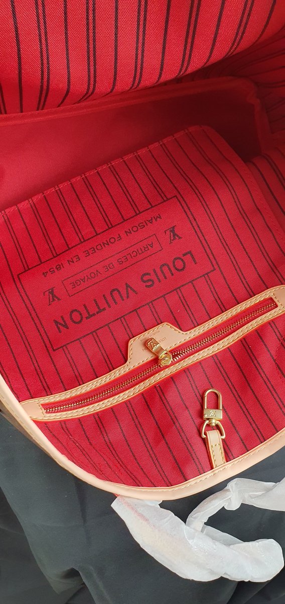 Louis Vuitton Pochette Accessoires Monogramm #9